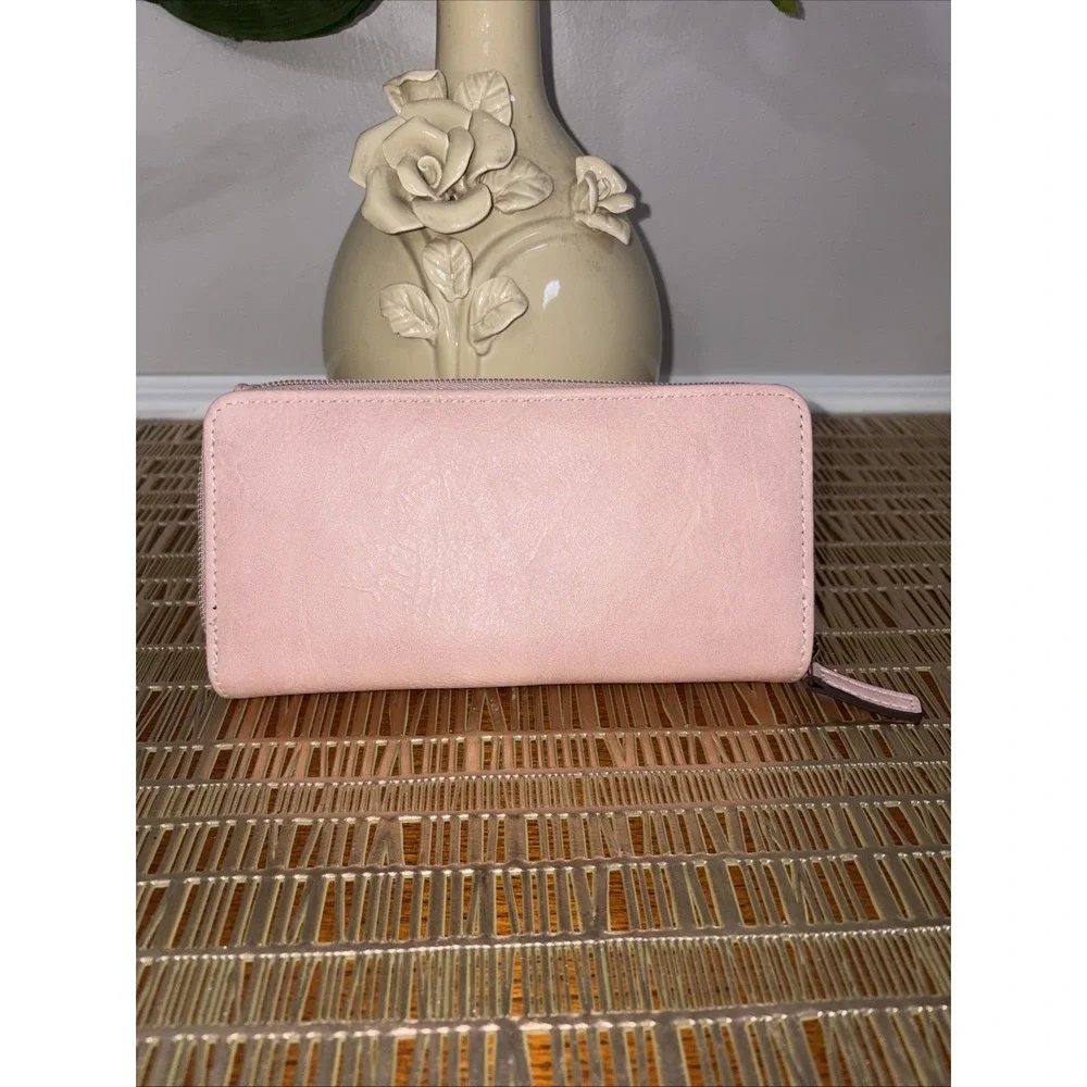 Born Concept Wallet Pink Floral Embossed Millstone Deluxe Card Bill Coin Slots